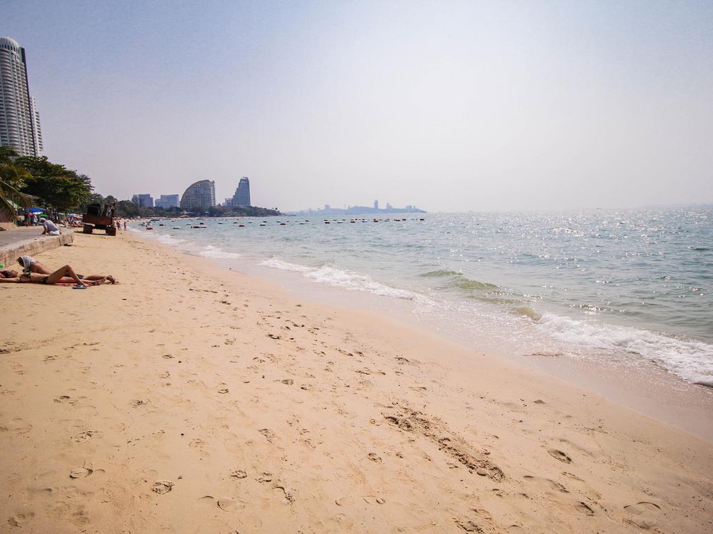 Naklua Pool Villa By Pattaya Sunny Rentals Exteriör bild